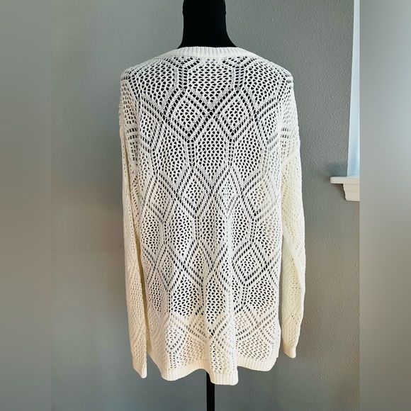 Old Navy white open knot cotton long sleeve V-neck sweater size XL, never worn - Picture 2 of 11